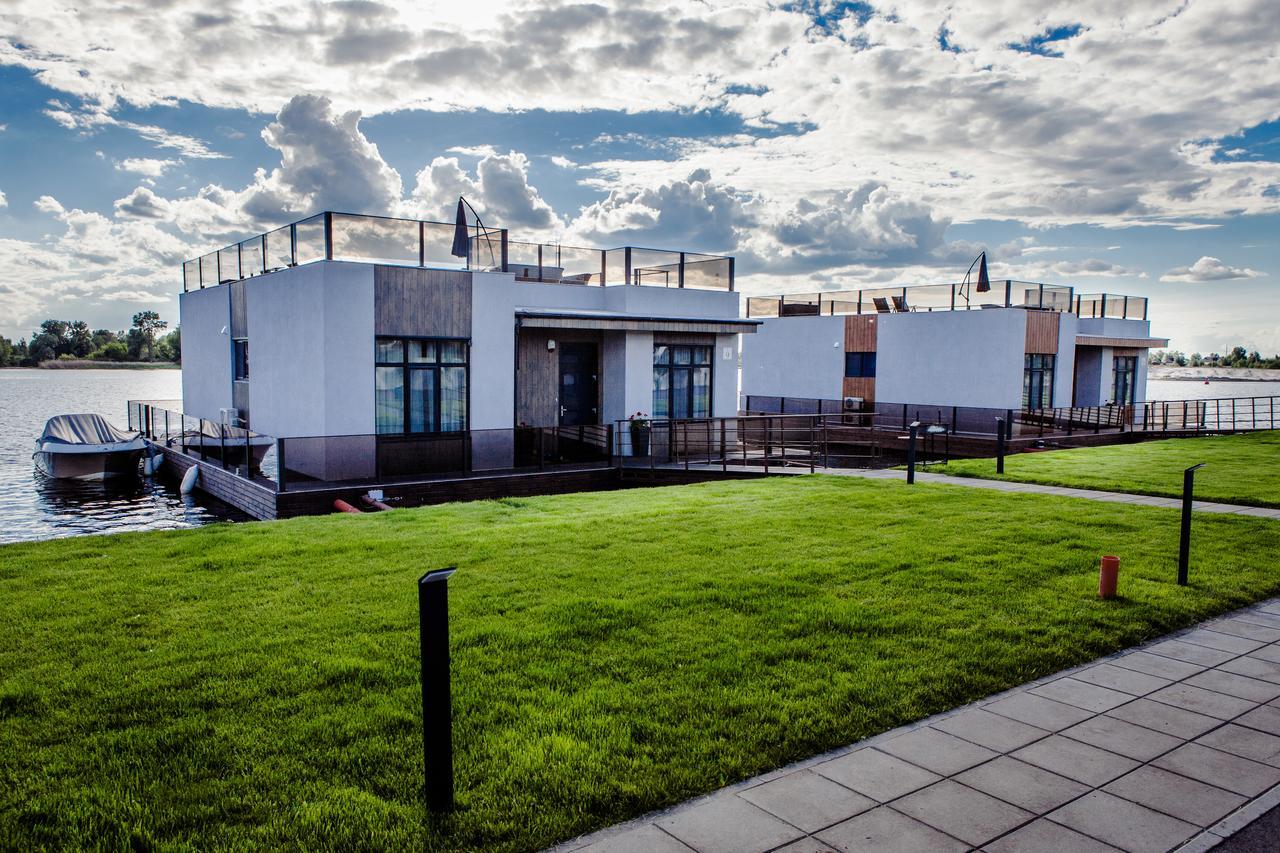 Riviera Zoloche Resort & Spa Vishenki  Exterior photo